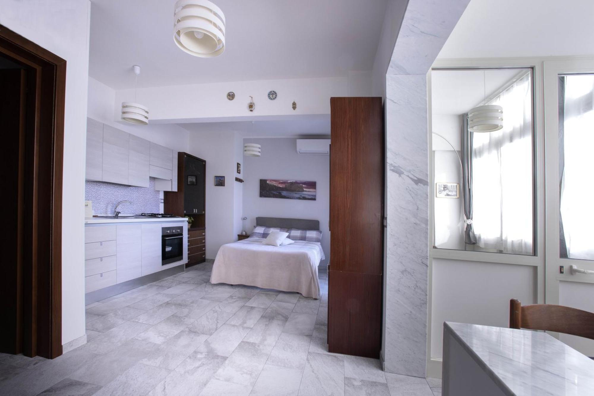 Etna Sea House Bed & Breakfast 3*